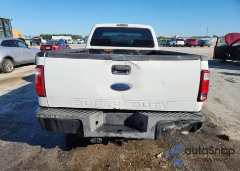 2008 Ford F250 Super Duty z USA, uszkodzony, nr VIN 1FTSX20528EC21500